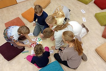 Proběhlo: Děti se vydaly po stopách vánočních skřítků (3. 12. 2025)