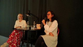 Proběhlo: Akademie třetího věku se spisovatelkou Petrou Dvořákovou (8. 9. 2025)