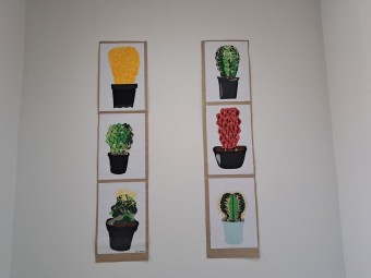 Kaktusy v knihovně