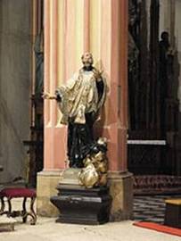 socha svatého Jana Sarkandra v kostele sv. Mořice v Olomouci